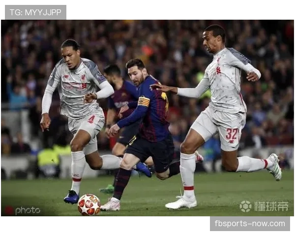 手臂自然位置判罚标准解读：裁判如何判断是否犯规？