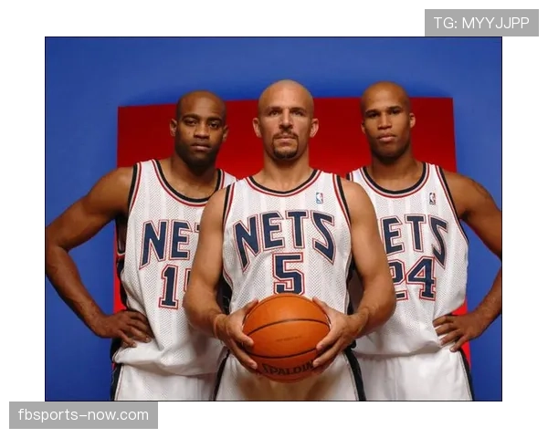 肯扬·马丁挡拆制造错位助攻率提升显著拉开对手防线